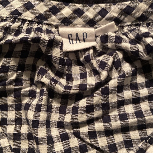 Picnic top🧺 - Picture 2 of 3